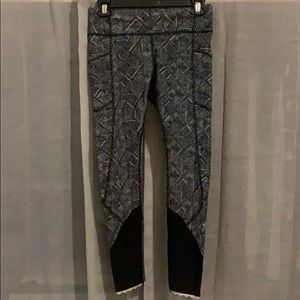 LULULEMON 3/4 leggings with pockets